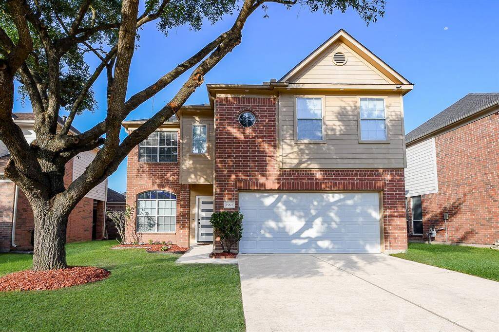 Welcome to 15822 Land View Dr!