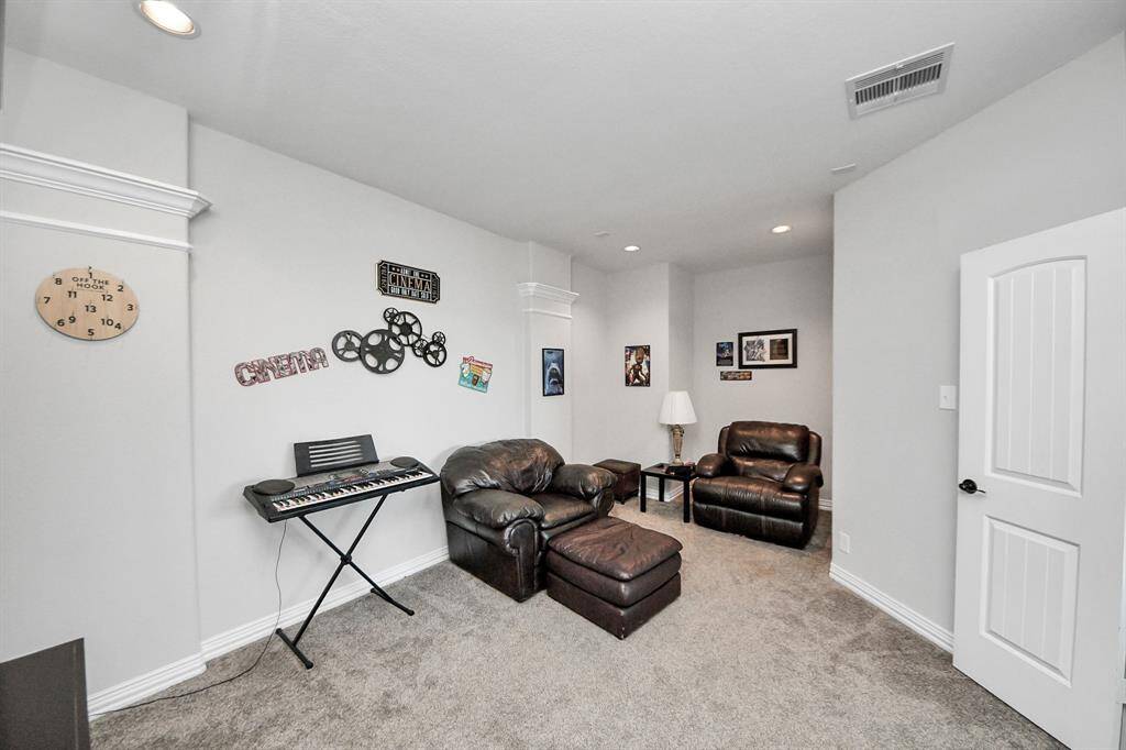 2nd floor theater room
