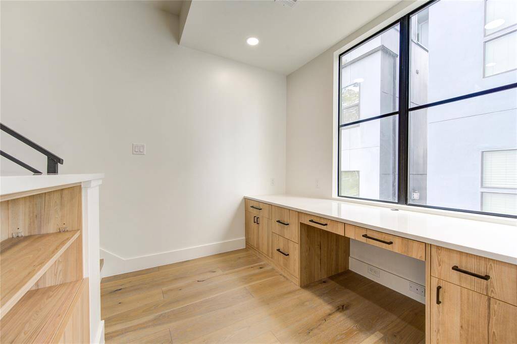 Office area on the landing between the 2nd & 3rd floors.