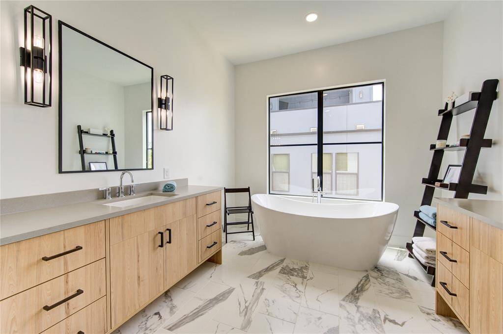 Owner's Ensuite