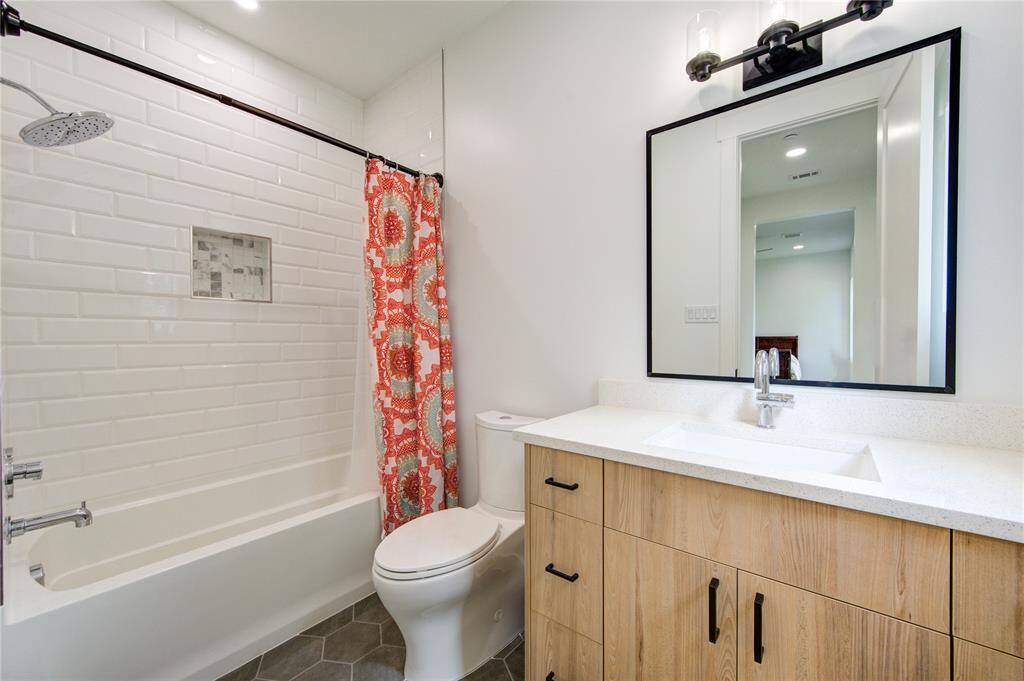 Private bath for Bedroom on 1st floor.