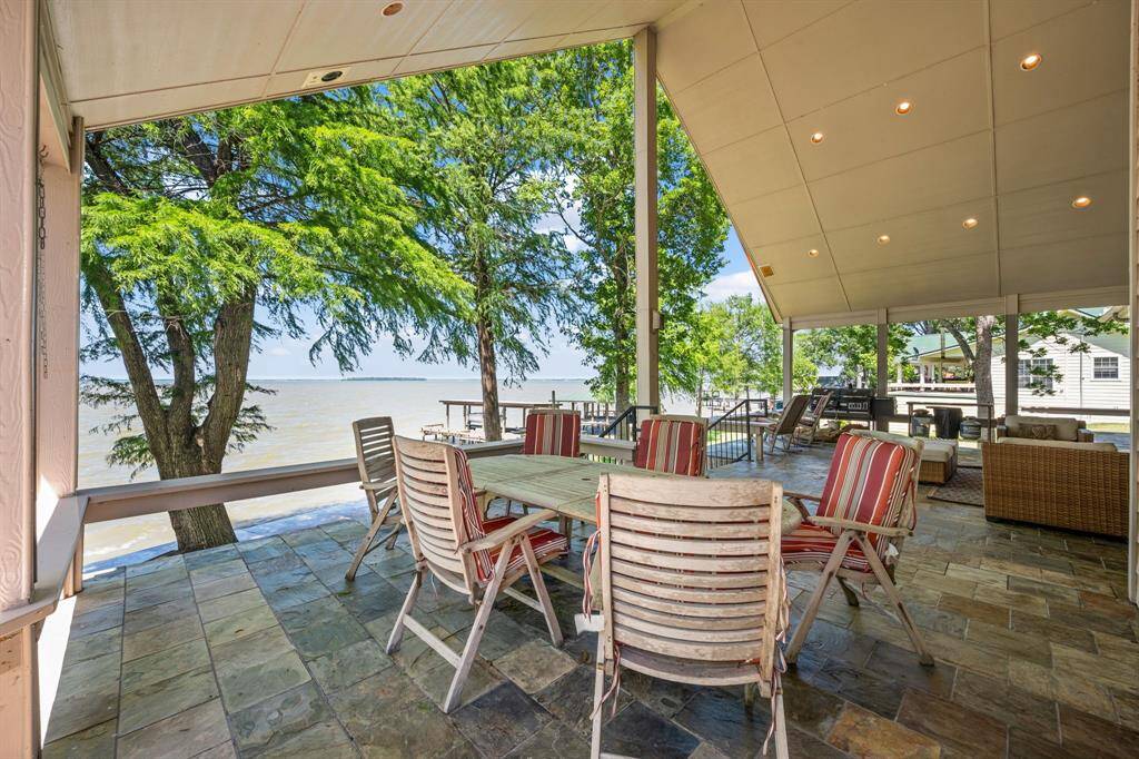 What a view! 180 Hummel Lane located in the Camilla area is a beautiful lakefront home and a wonderful value.