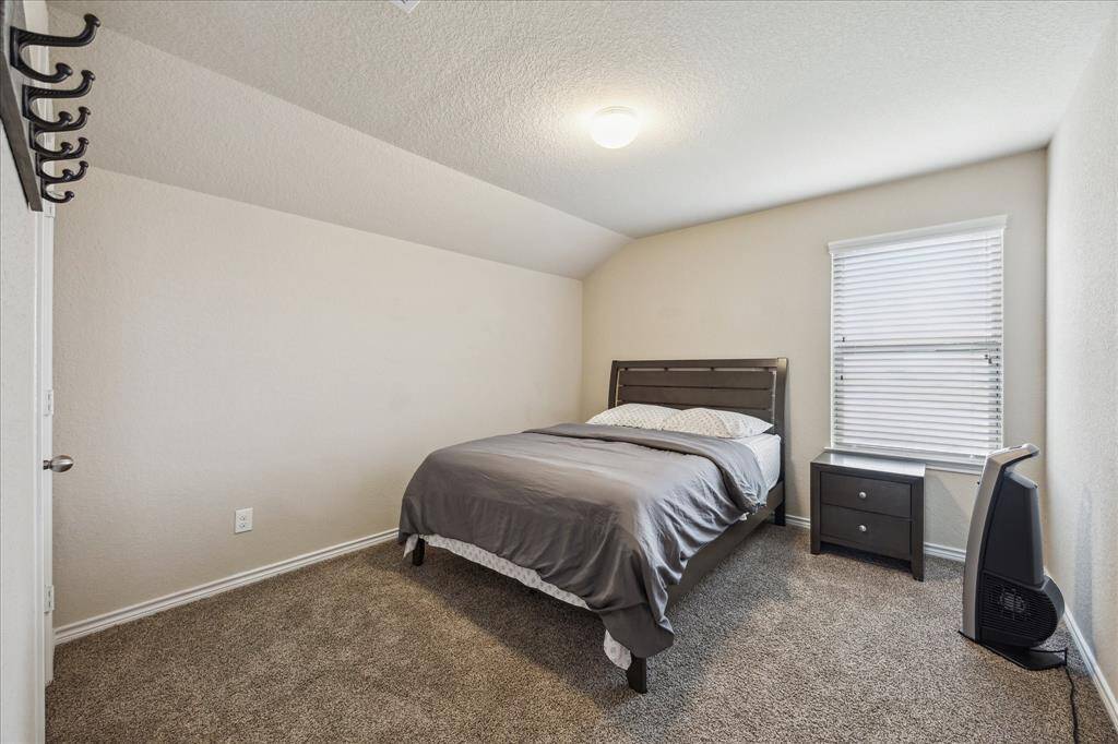 Another secondary bedroom