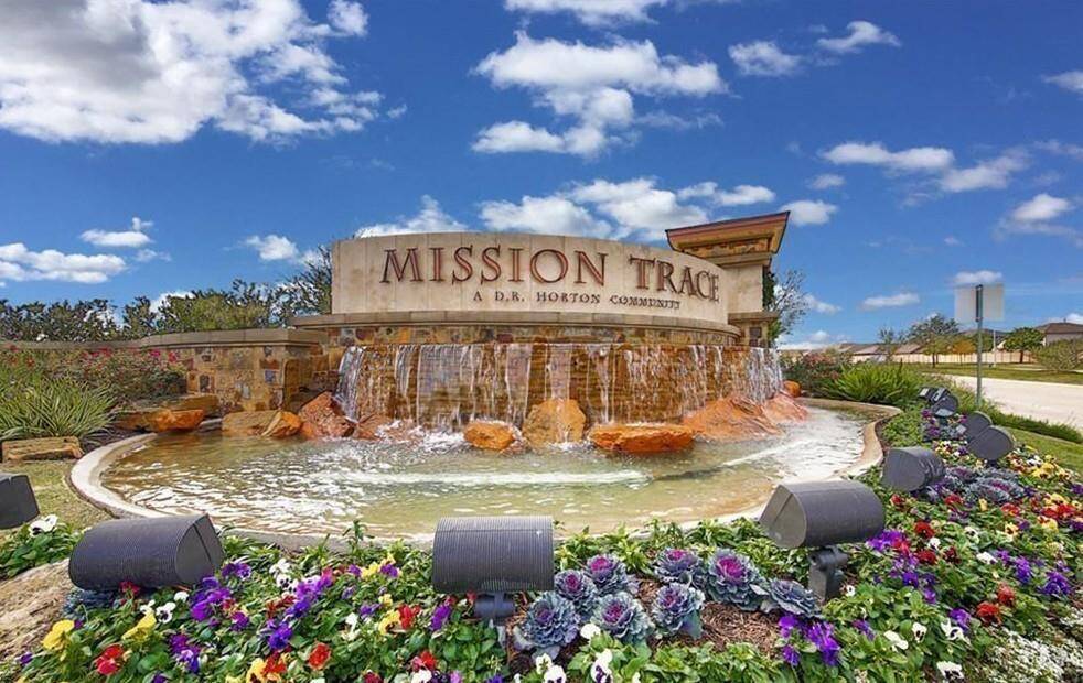 Mission Trace subdivision, recent development in great location, easy access to Westpark toll, grand parkway 99, highway 6!