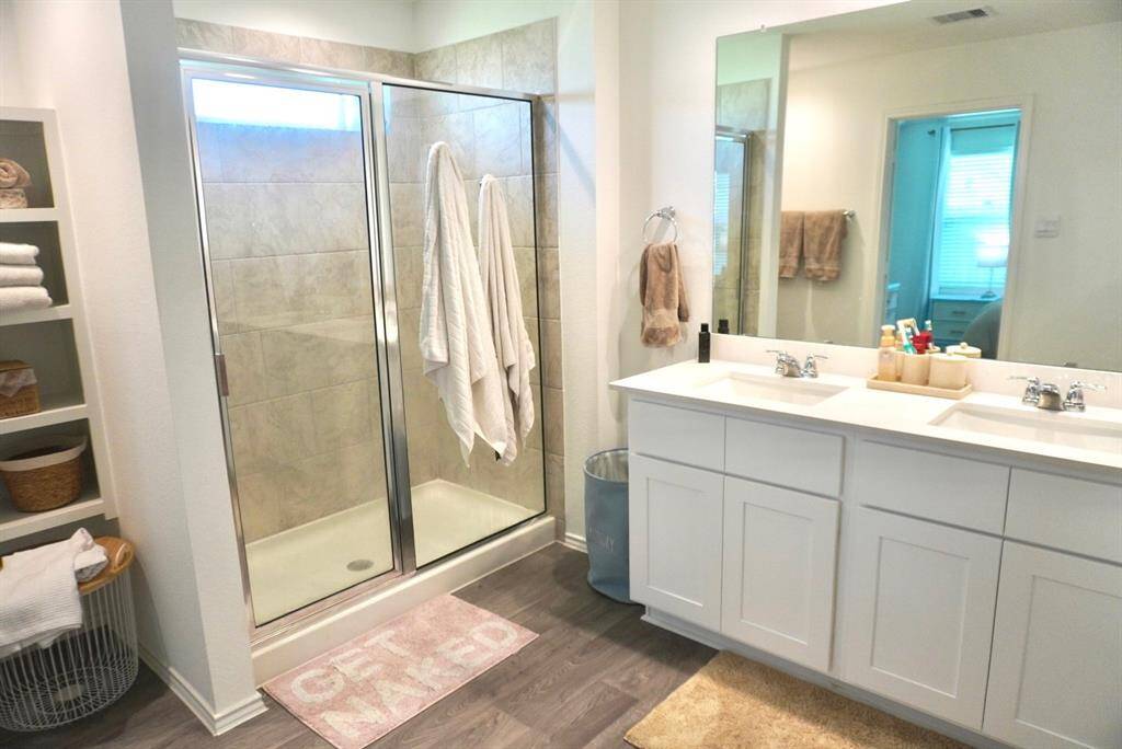 Primary bath