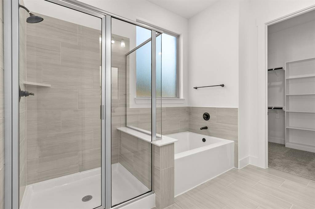 The modern finishes and thoughtful design elements—like the spacious layout and clean lines—bring a fresh, inviting vibe that makes you feel right at home.