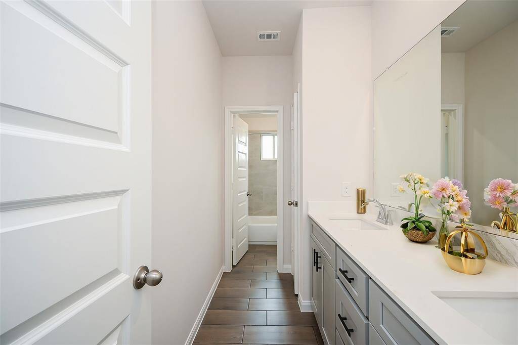 Step into this well-appointed bathroom.
