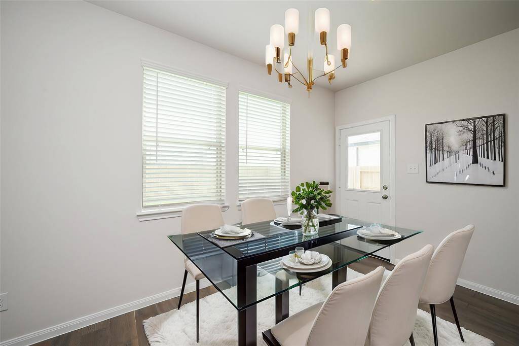 Enjoy relaxed and maybe even indulgent meals in this private formal dining area.