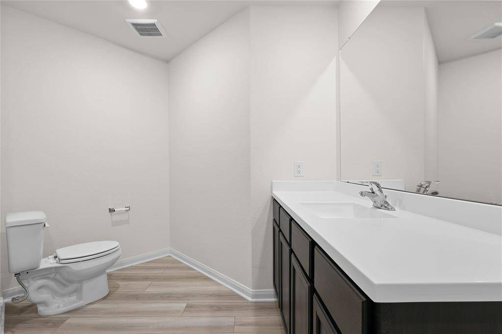 2nd view of Primary Ensuite