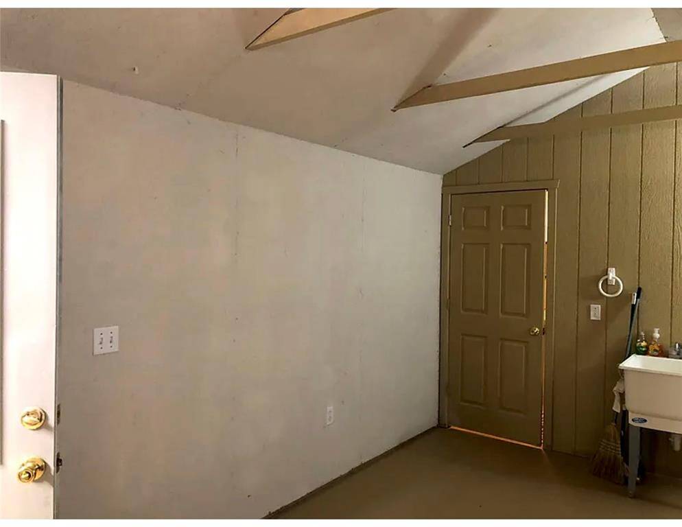 Interior 2