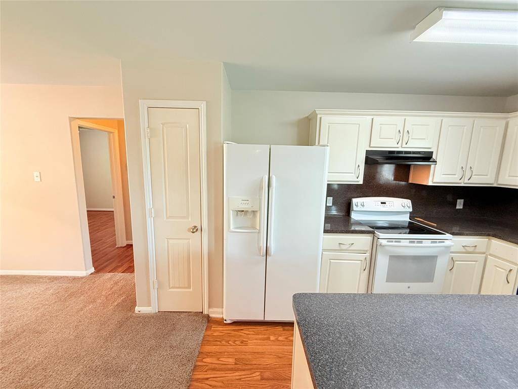 Kitchen with island