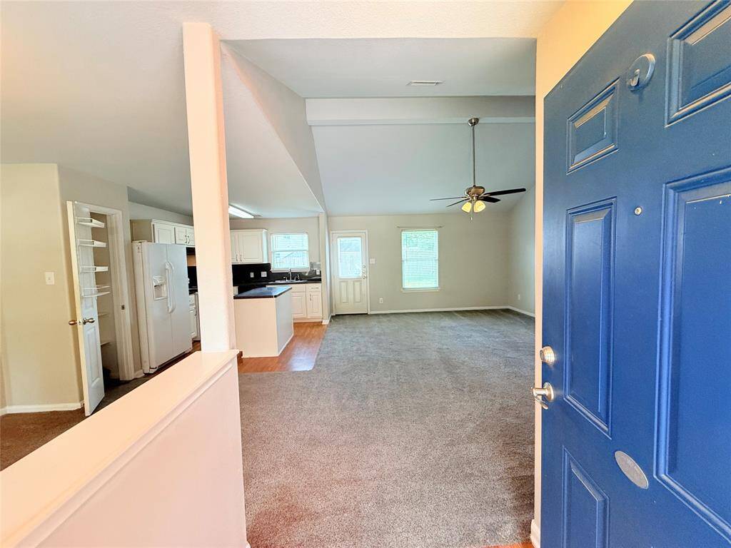 Welcome in - 29019 San Jacinto River Ct - Home for Lease in Creekside Village