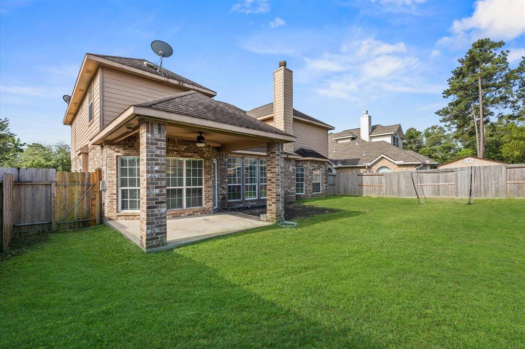Covered Patio with Fan