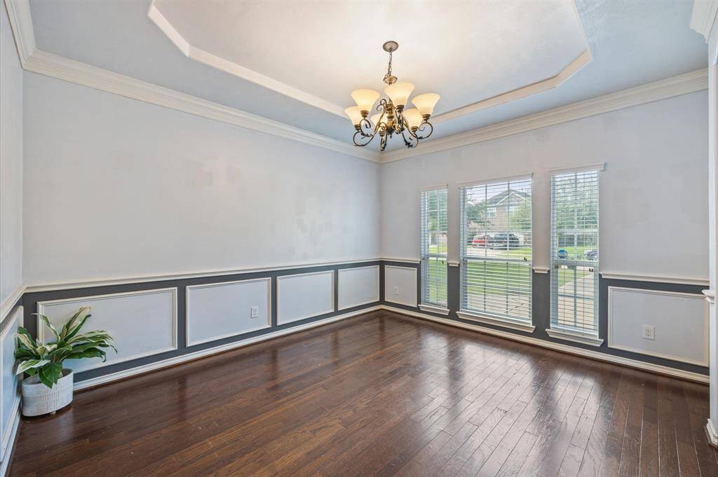 Formal Dining