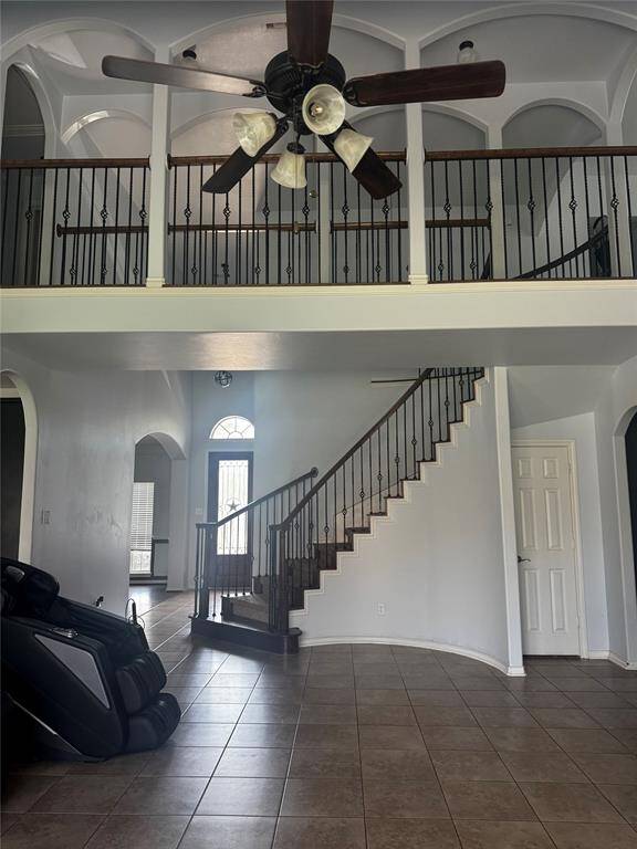 Spiral staircase and Catwalk