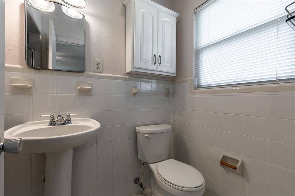 En-suite Primary bath.