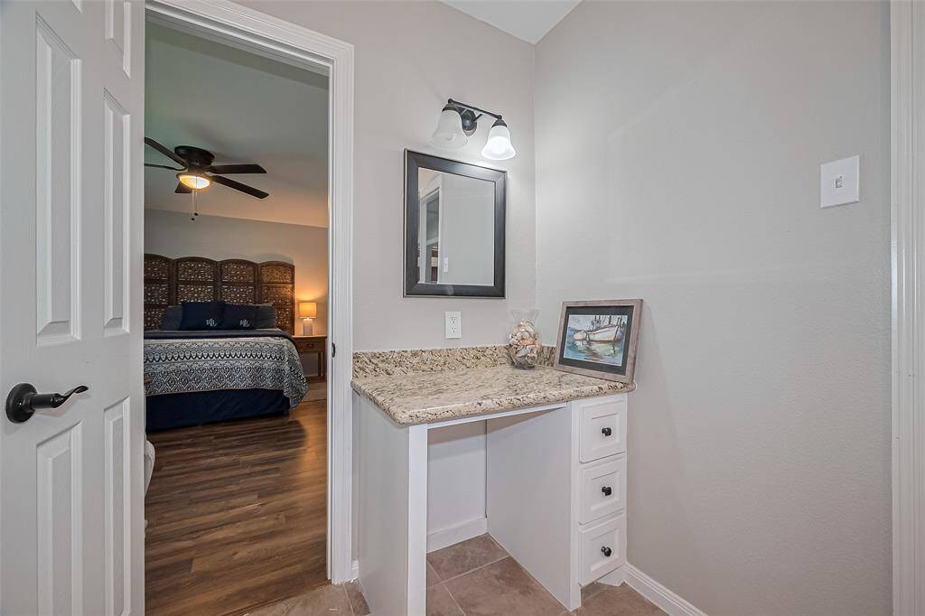 Secondary Bath Room