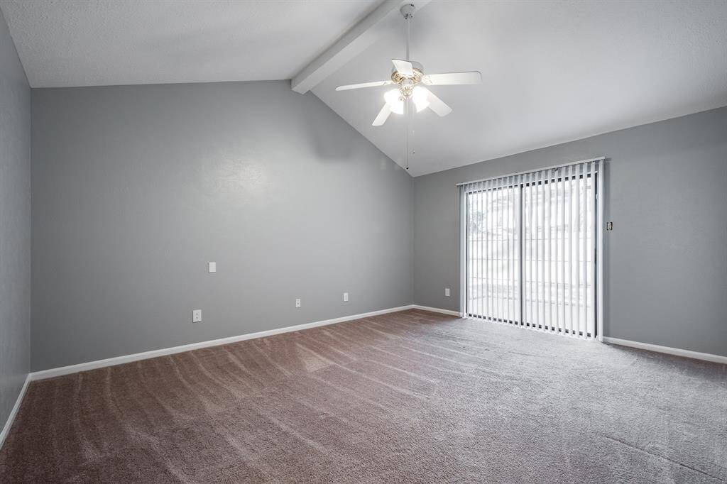 Prmary bedroom