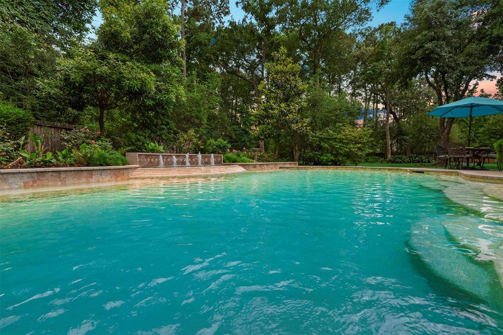 Large sparkling pool.
