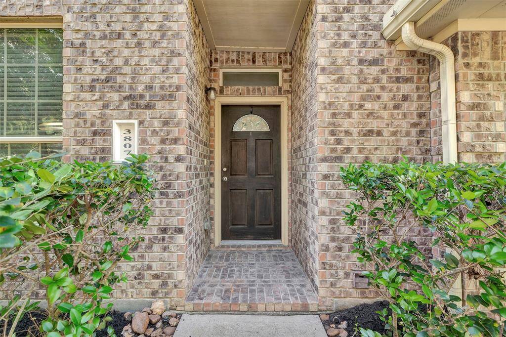 Welcome to 3807 Springcrest Lane in Walden