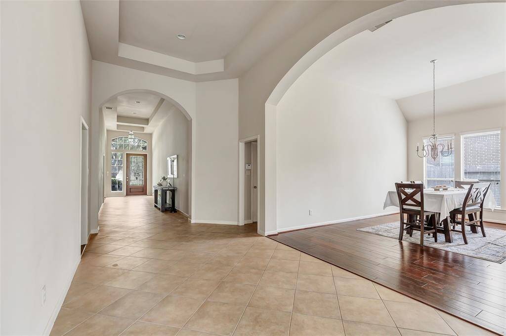 Beautiful long Entryway