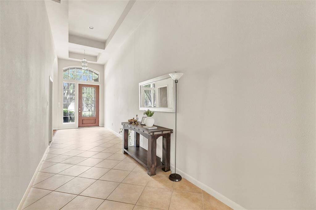 Entryway toward front door