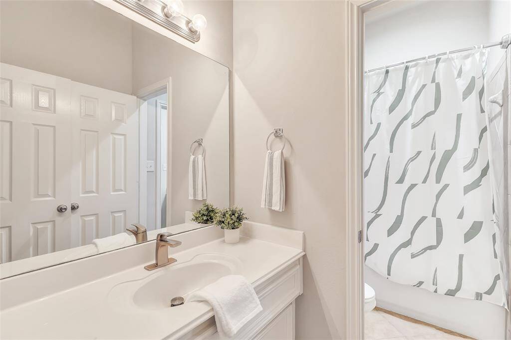 Bathroom 2