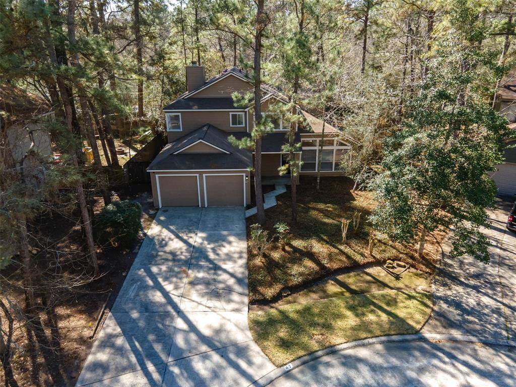 A peaceful, wooded lot!