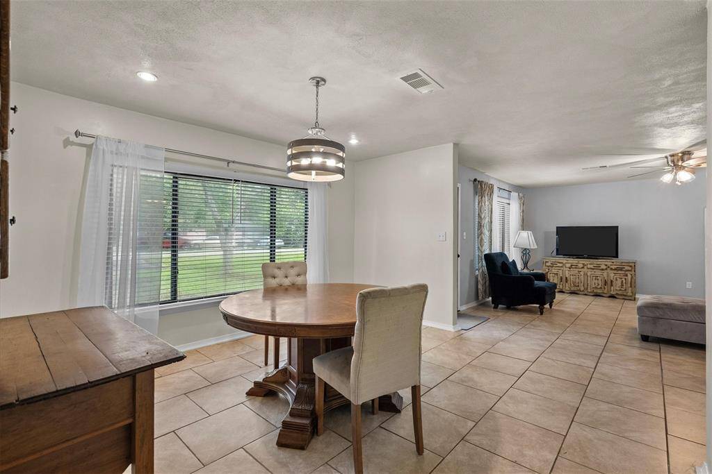 Formal Dining