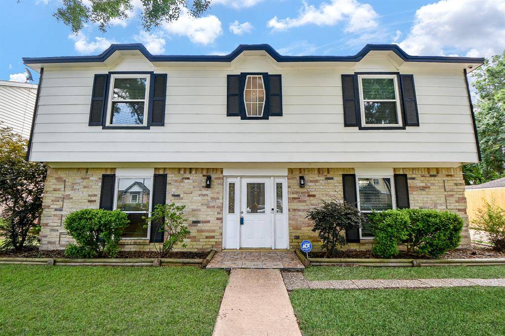 This residence is ideal for homeowners who appreciate a balance of modern design and traditional character, offering both aesthetic charm and practical functionality.