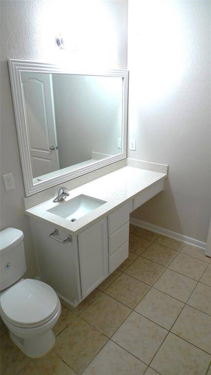 2nd Bathroom