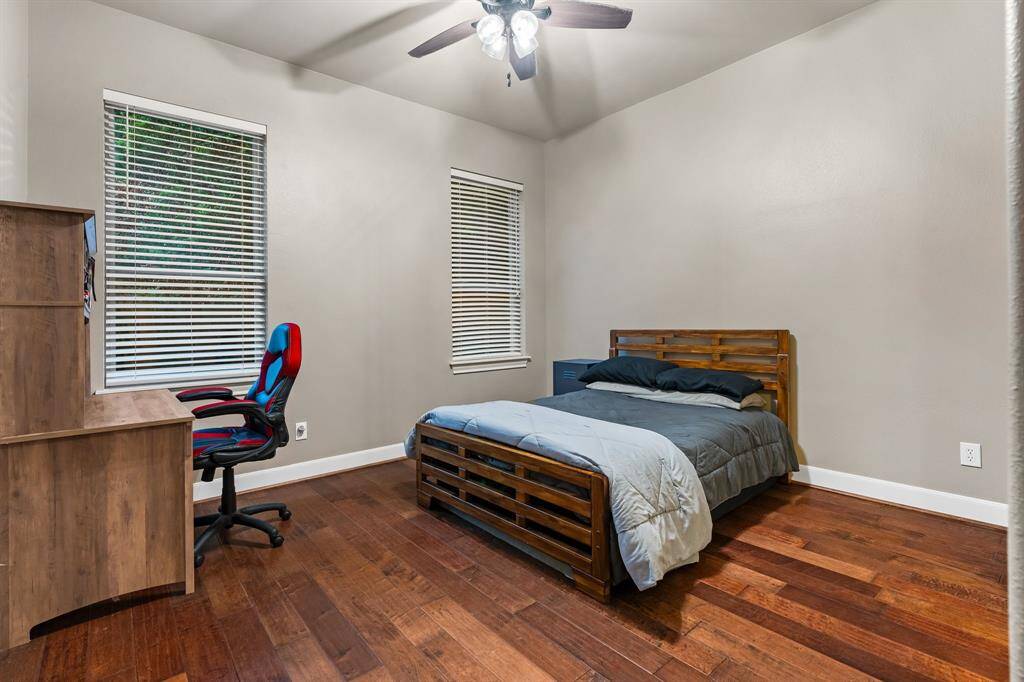 Secondary bedroom downstairs.