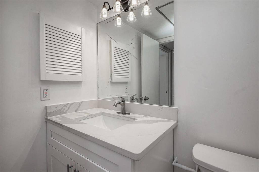 Quartz counter top with new undermount sink