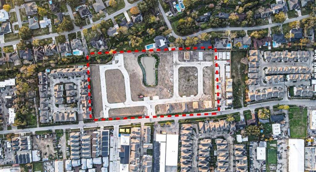 This aerial view of Spring Valley Creek gated community shows the pond and swimming pool as the focal point. You and your family will surely have plenty of activities to keep you busy just steps away from your home.