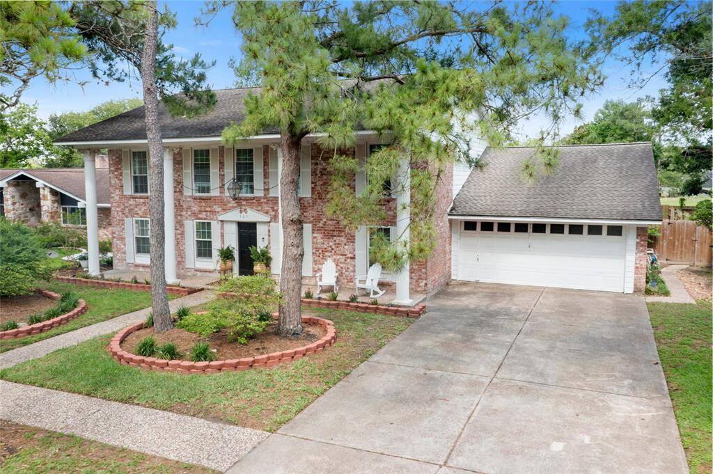 This 5 bedroom Colonial home could be yours!
