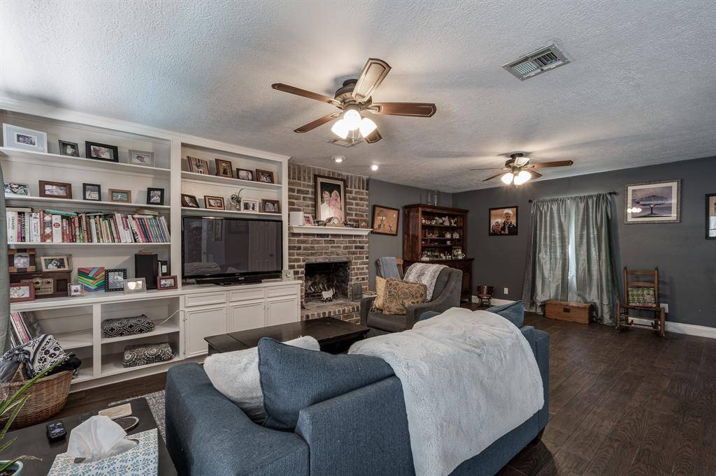 Fireplace with built-ins