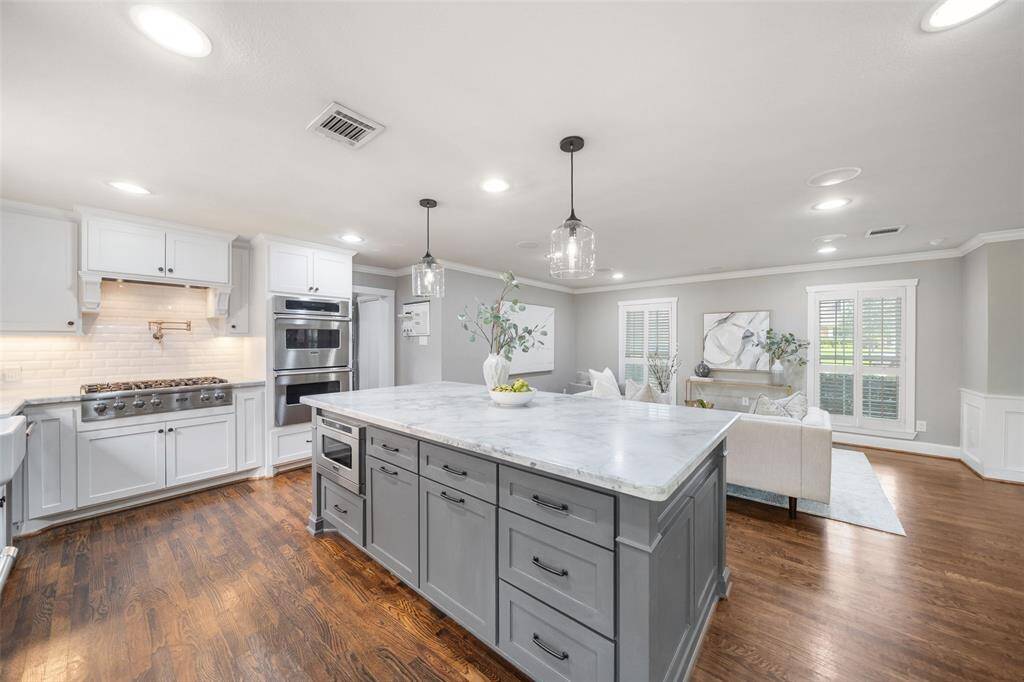 Kitchen/Living Room