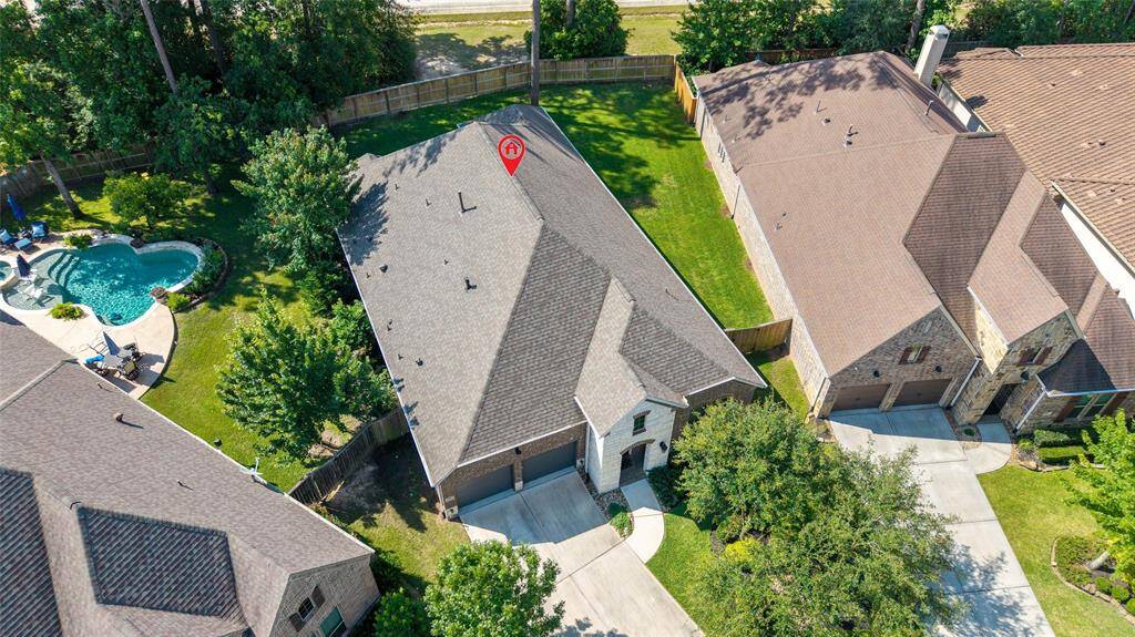 Beautifully designed by renowned Darling Homes, the house has a timeless design and appeal.