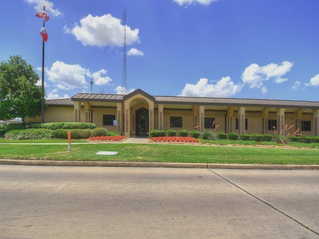 City of Jersey Village has its own city hall, police department, and volunteer fire department. (Picture is of the Jersey Village Police Department.) JV holds a Farmer's Market at the Civic Center on the 1st & 3rd Sundays of every month. It's a great place to sell & purchase local products, meet your neighbors, and make new friends.
