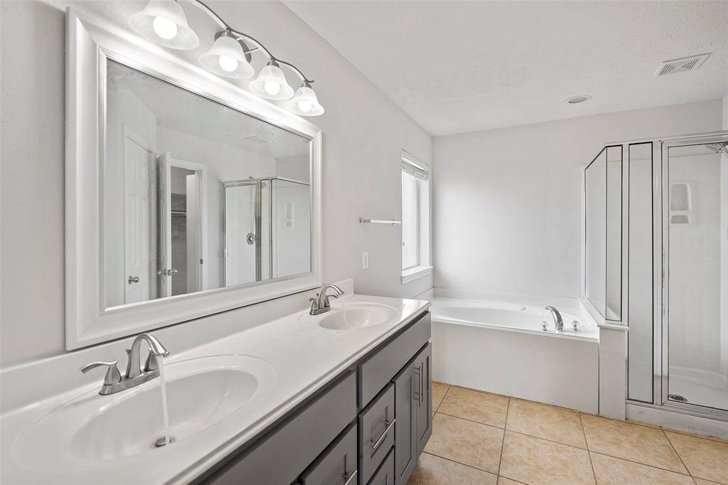 Primary bath