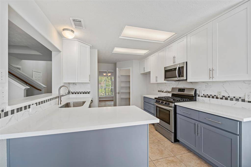New two tone cabinets