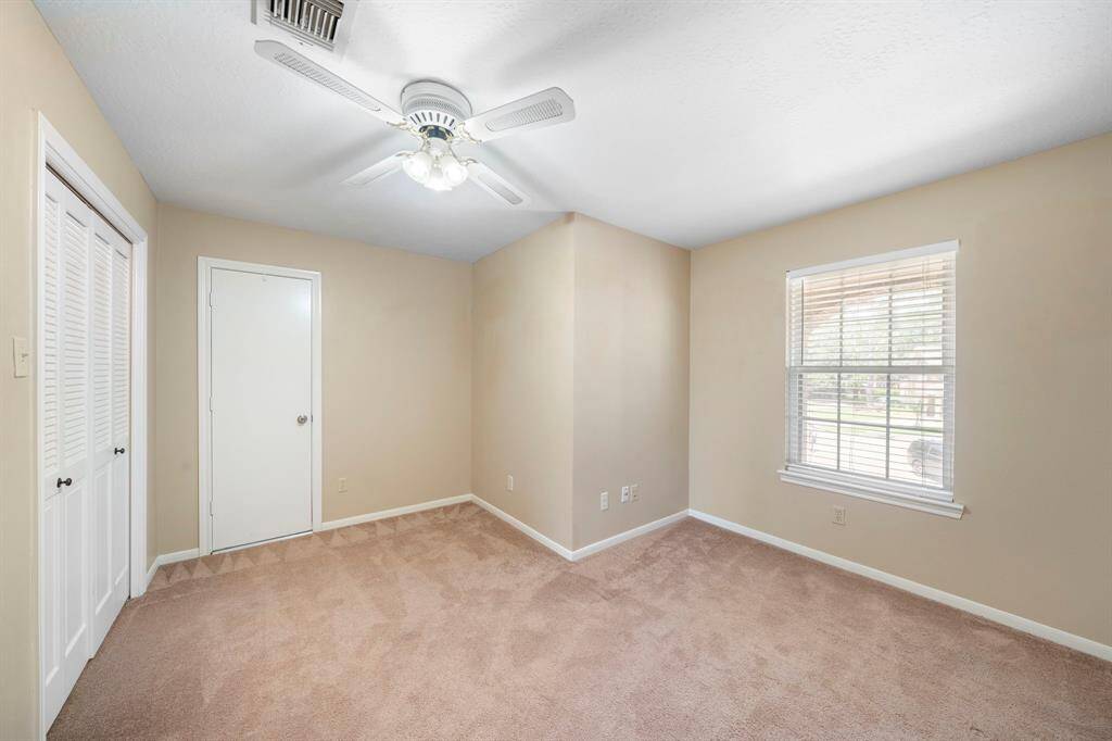 2nd bedroom.