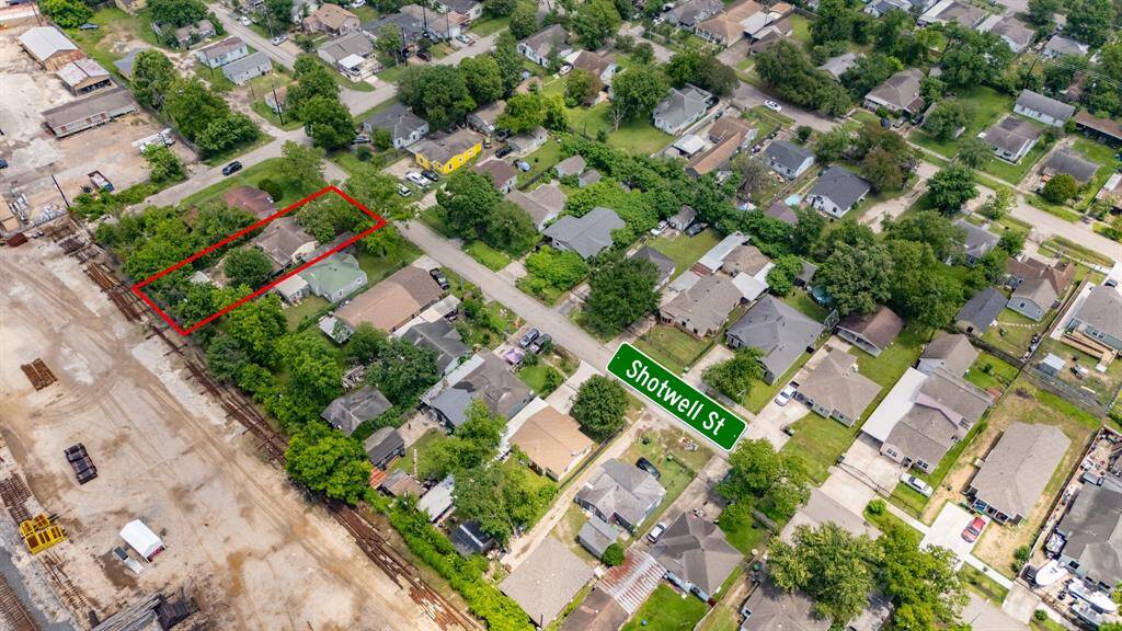 Aerial Shotwell St.