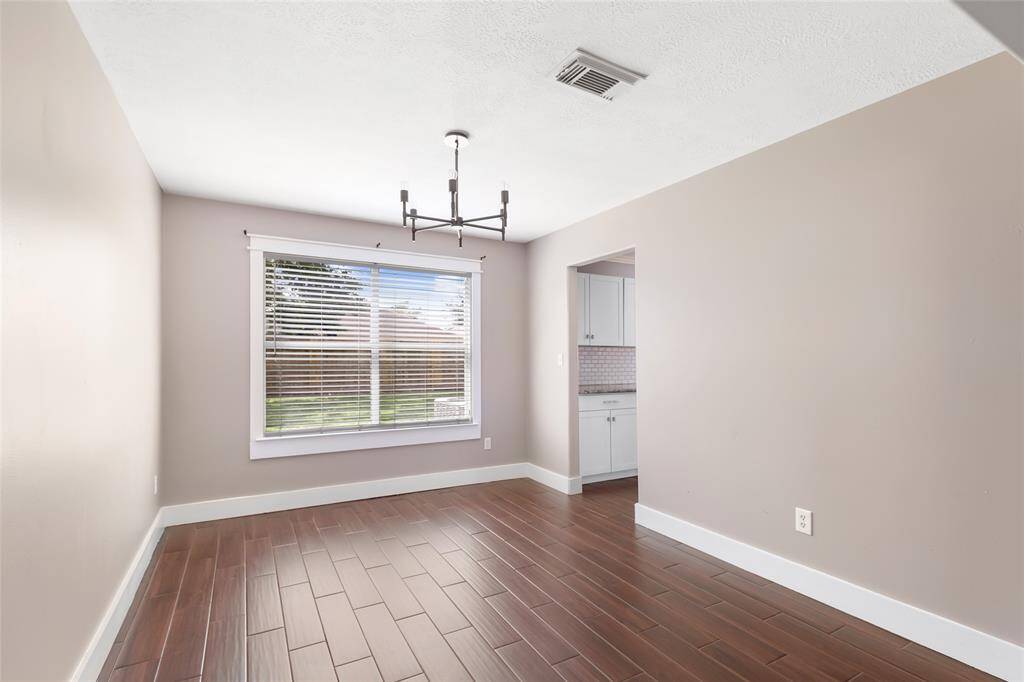 Formal dining room