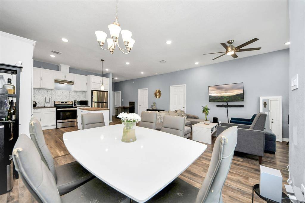This 3 Bedroom, 2 Bath home offers open living concept with wood-like floors throughout. Stylish island kitchen with stainless appliances & decorative backsplash. Refrigerator, Washer & Dryer Included!. Close proximity to University of Houston, TSU, Midtown, Downtown, Eado and Medical Center. Easy access to I-69, HWY 288, I-45. Conveniently located near dining, shopping, museums, sports venues & entertainment!