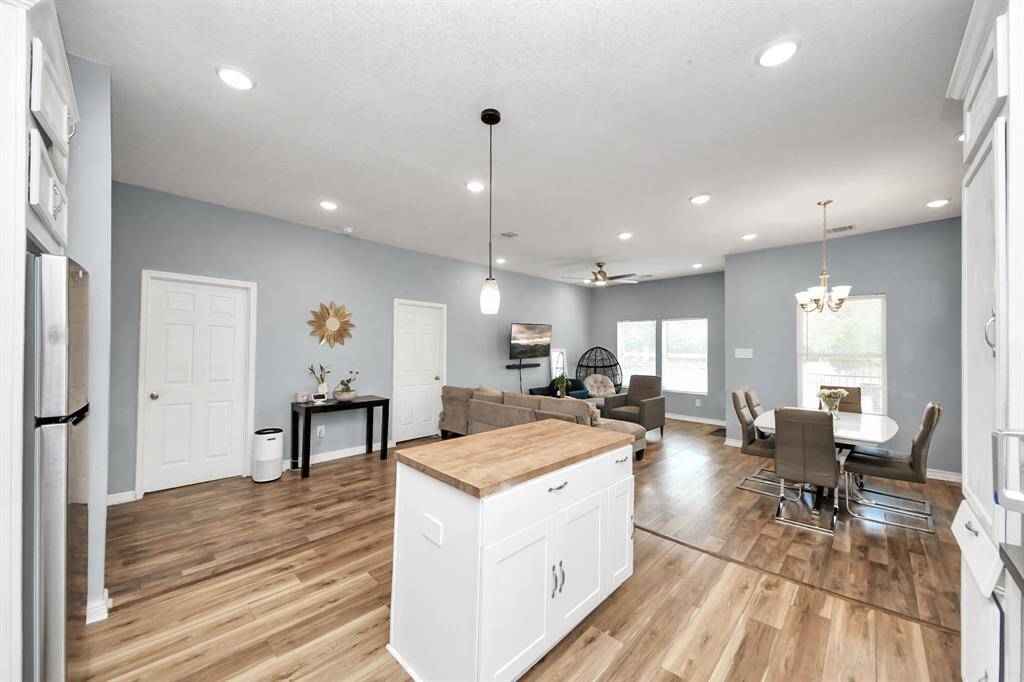 This 3 Bedroom, 2 Bath home offers open living concept with wood-like floors throughout. Stylish island kitchen with stainless appliances & decorative backsplash. Refrigerator, Washer & Dryer Included!. Close proximity to University of Houston, TSU, Midtown, Downtown, Eado and Medical Center. Easy access to I-69, HWY 288, I-45. Conveniently located near dining, shopping, museums, sports venues & entertainment!