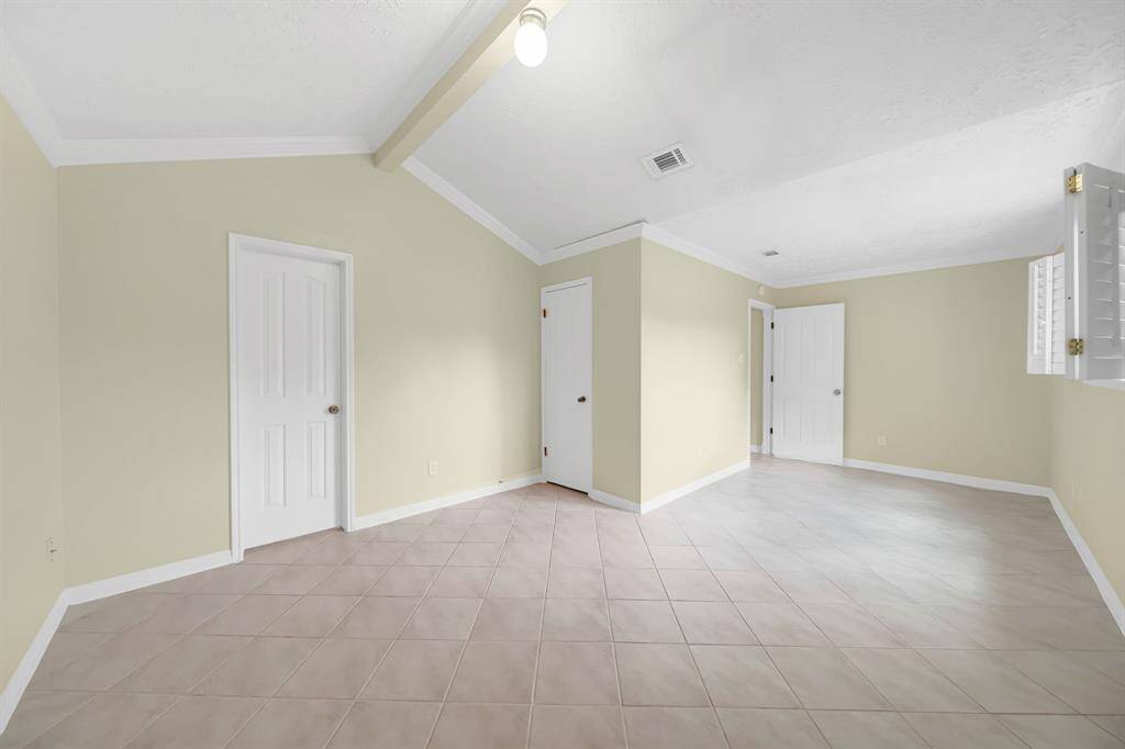 Comfortable and large primary bedroom