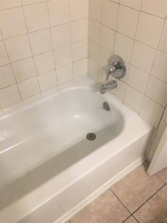 Full sized tub