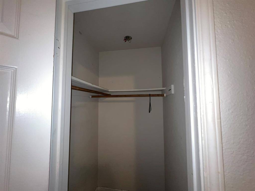 Walk-in closet