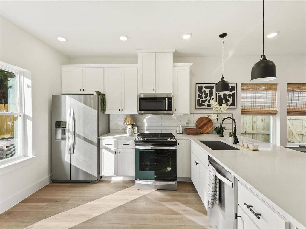 For marketing purpose only. Previous model home. Builder reserves the rights for changes.